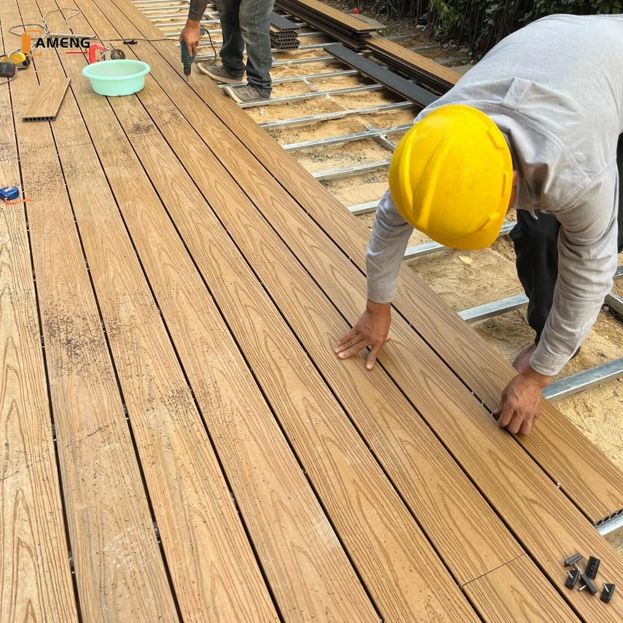 High Quality WPC Composite Outdoor Decking Board Solid UV-Resistant Waterproof Floor 22/25mm Thickness Modern Design