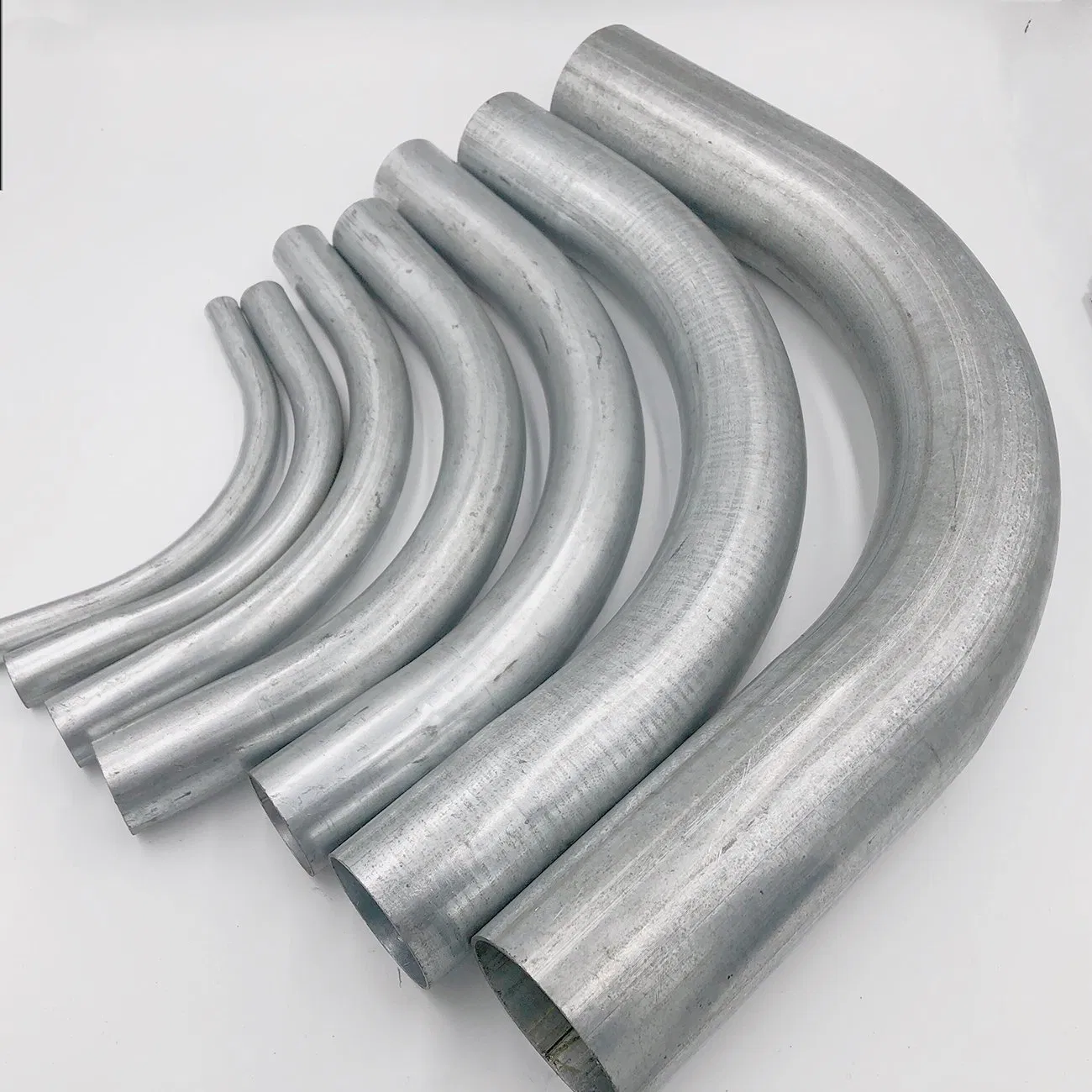 Galvanized Steel Electrical Metallic Tubing EMT Conduit Seamless Pipe 45 Degree Elbow