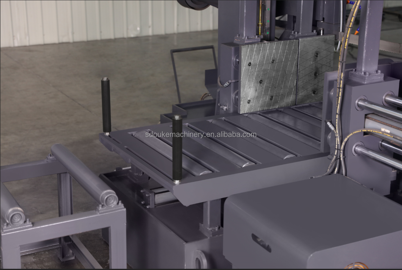 Станок ленточнопильный промышленный козловой двухстоечный автоматический