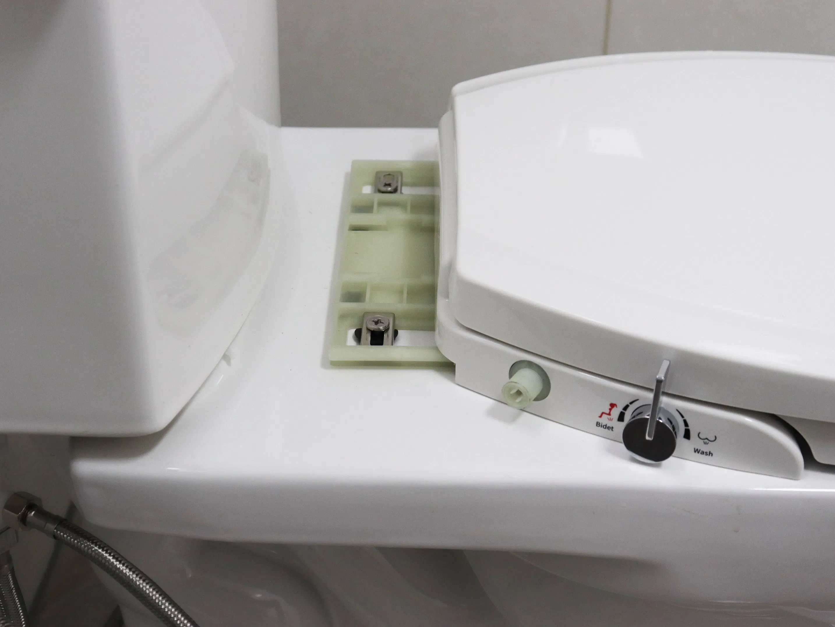 500 MOQ PP Bidet Seat Self-Cleaning Nozzle Custom Logo BSCI Audited