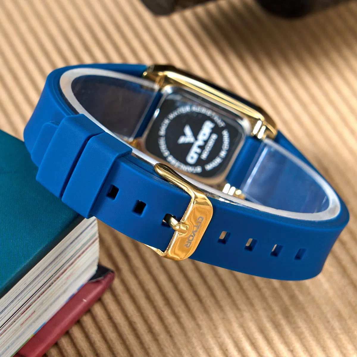 Factory Waterproof Silicone Strap Couple Watch Alloy Watch