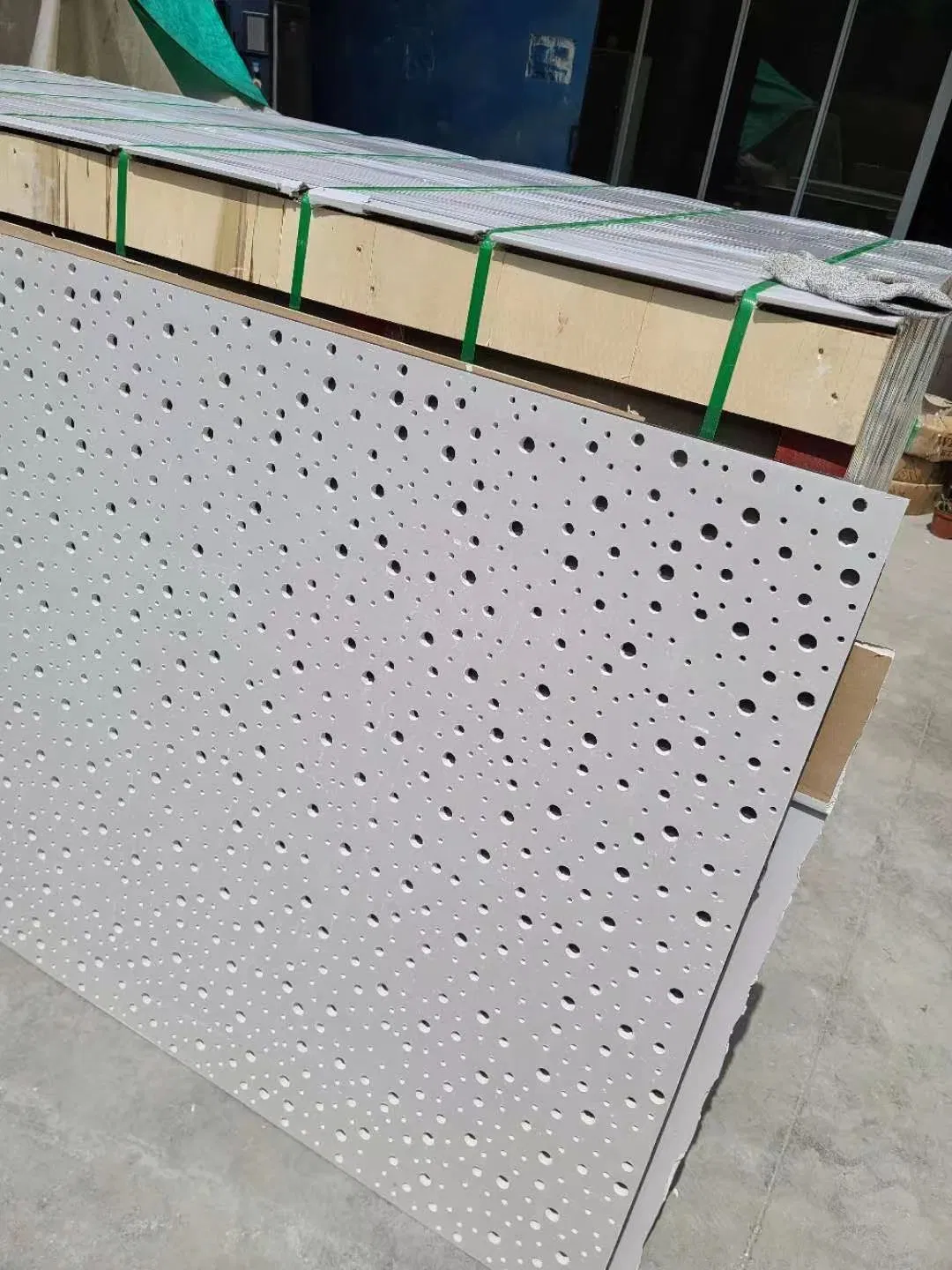 Seamless Acoustic Gypsum Ceiling Perforated Plasterboard 1200X2400mm