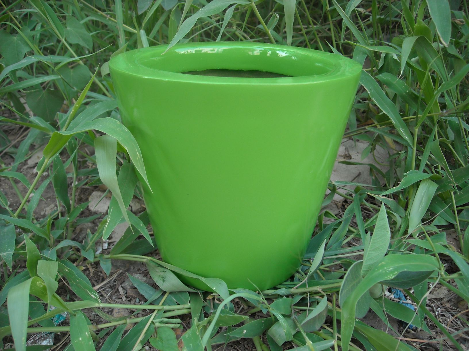 Горшок садовый круглый FRP классический