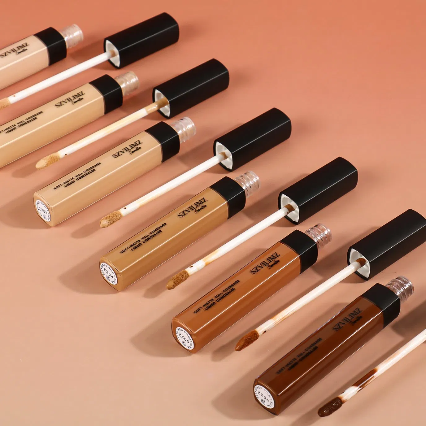 Wholesale Lip Makeup Waterproof Lightweight Black Full Coverage Liquid Hydrating Concealer