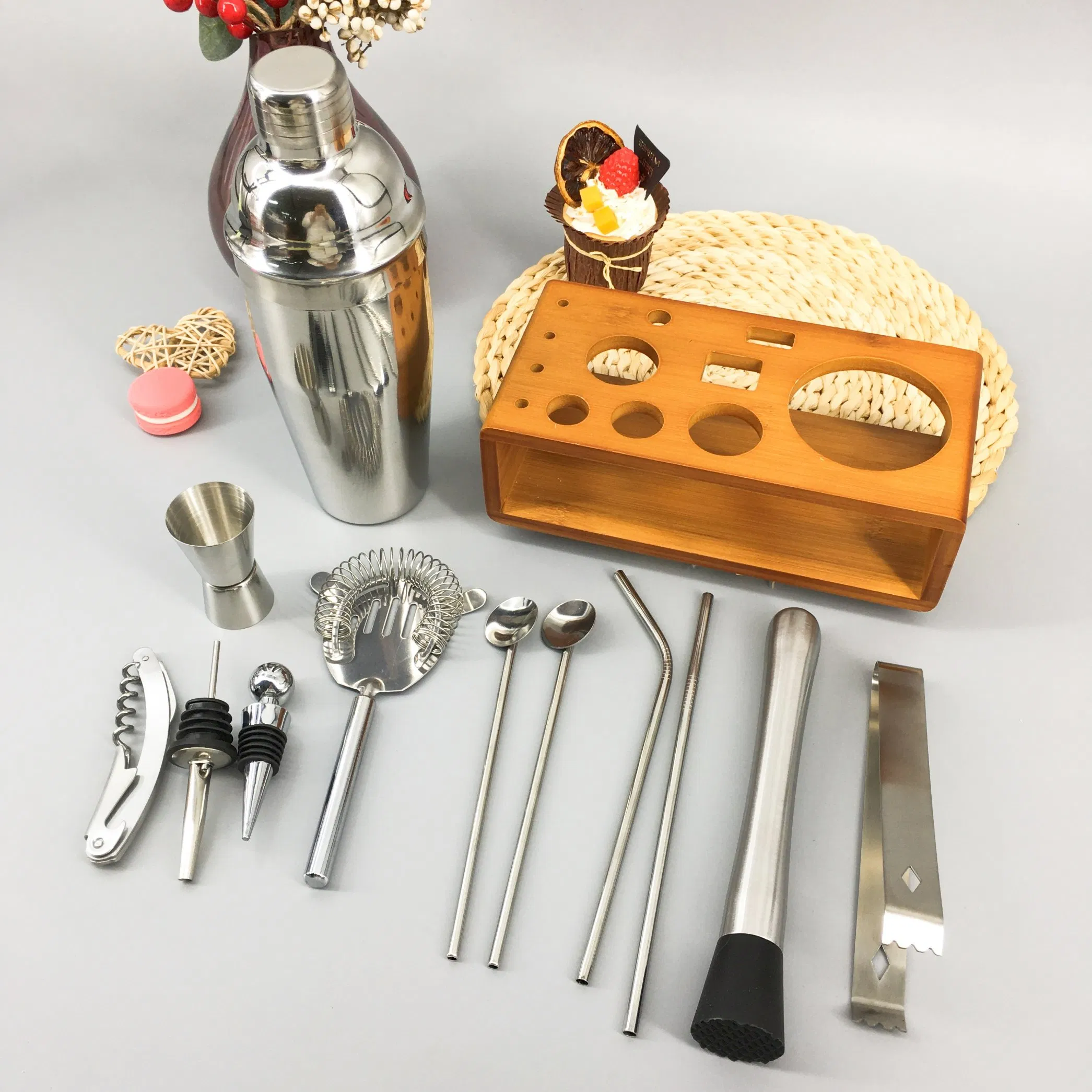 13pieces Stainless Steel Bar Jigger Bartender Cocktail Shaker Set with Bamboo Stand