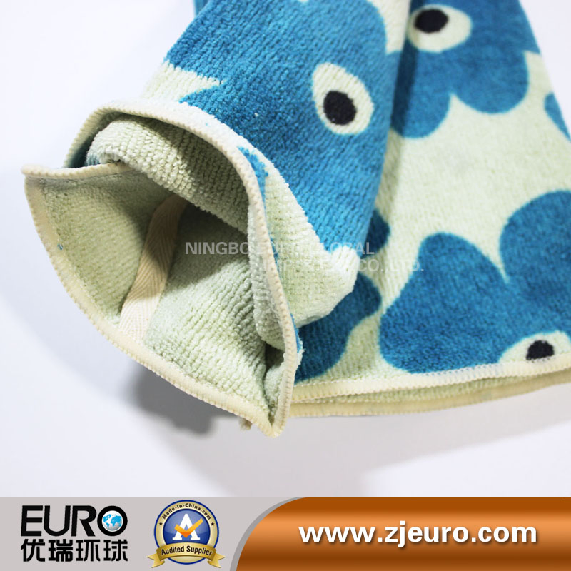 High Quality Microfiber Cleaning Cloth (reactive print)