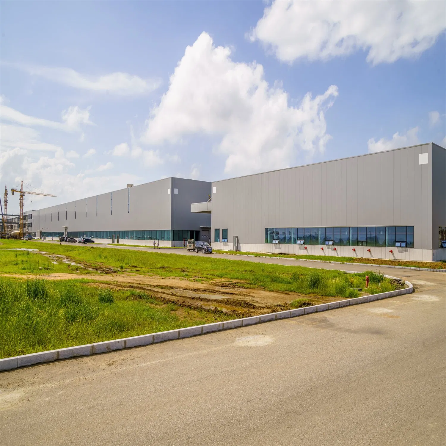 From China Industrial Park with Customizable Steel Structure