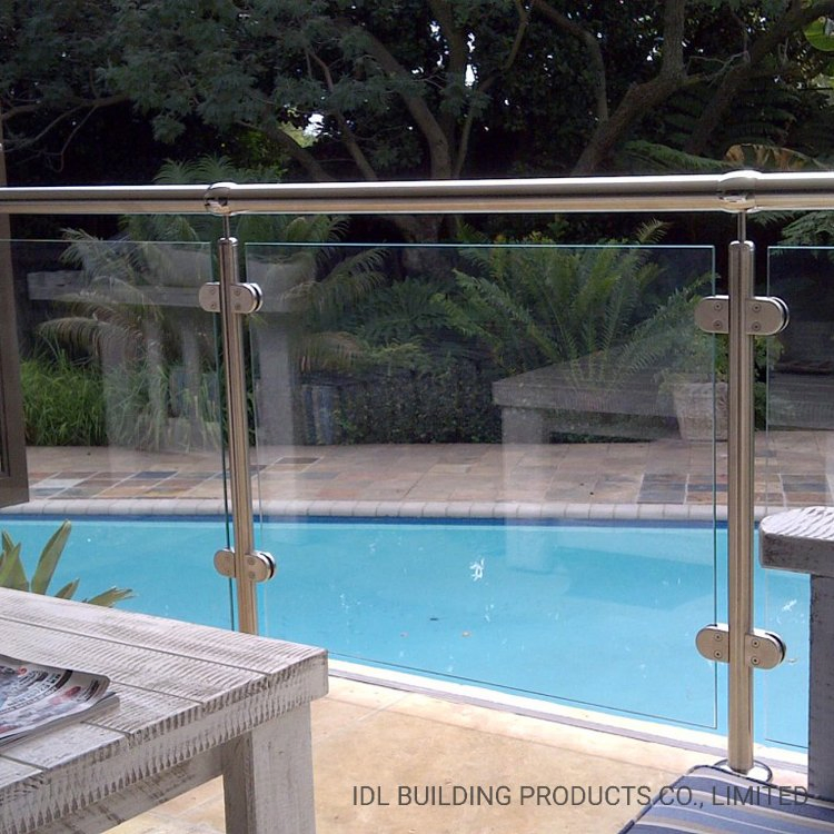 China Supplier Idl Easy Installation Stainless Steel Post Handrail /Curved Tempered Glass Railing/Glass Balustrade for Staircase/Balcony/Decking/Patio/Porch