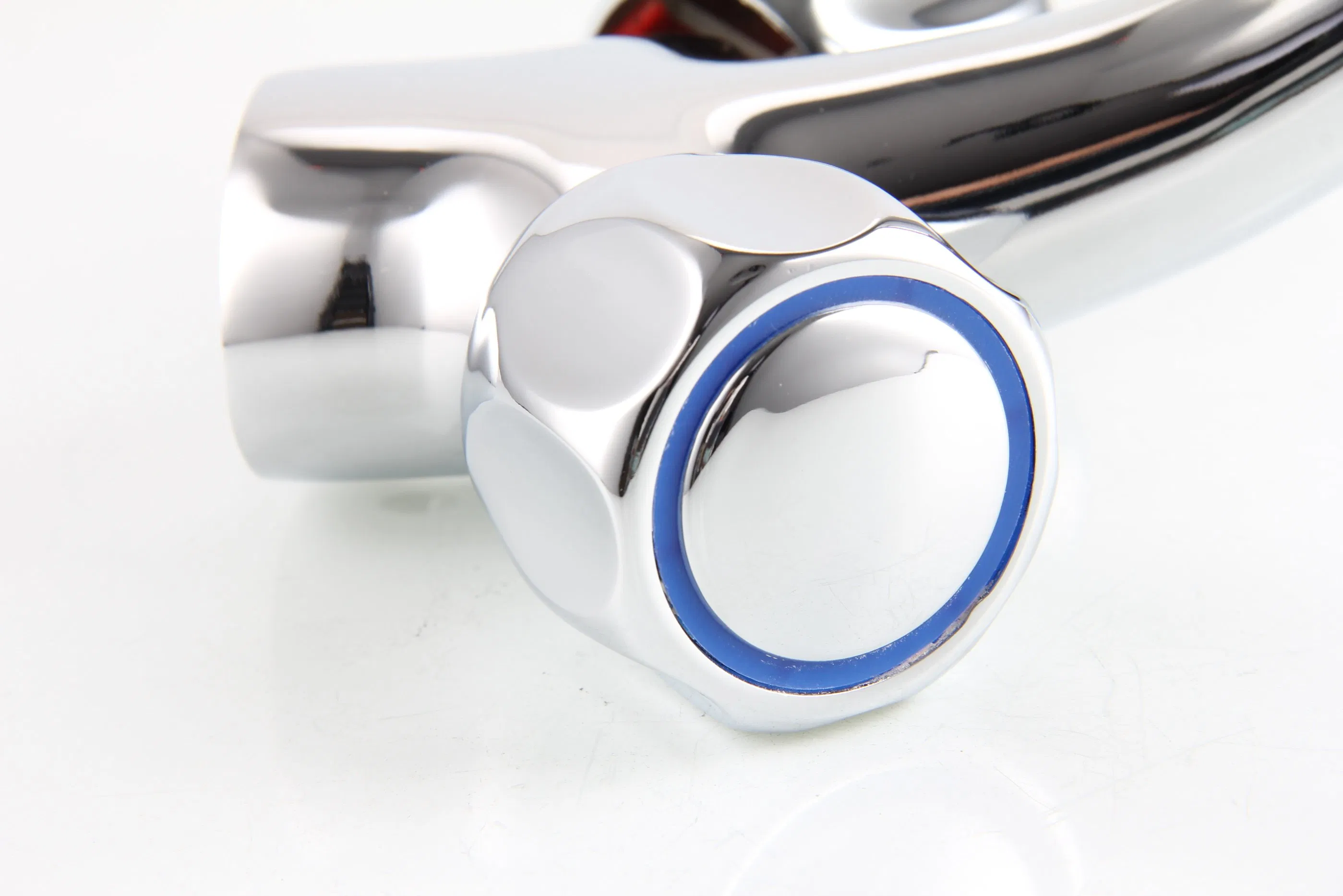 Double Handle Brass/Zinc Basin Mixer Tap Hot/Cold Water Faucet