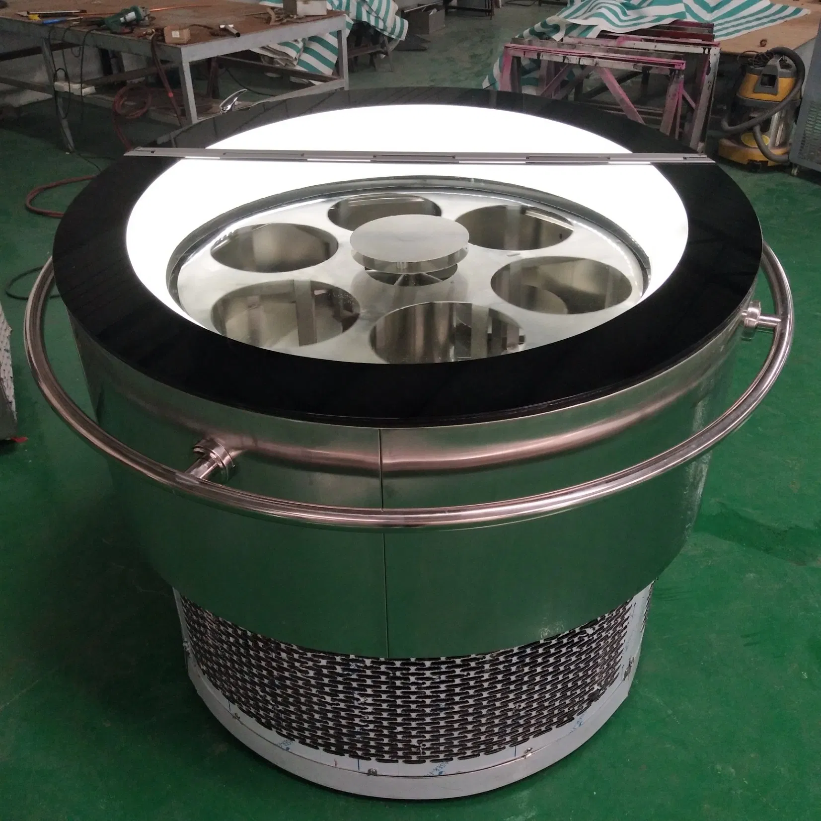 Round Shape Rotating Ice Cream Showcase