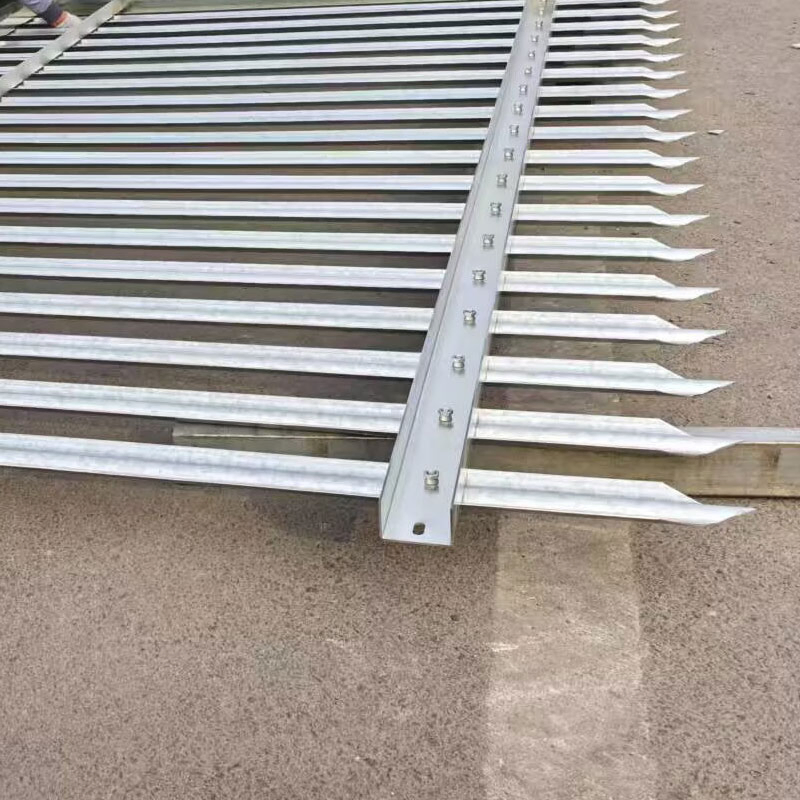 China Factory Galvanized Steel Palisade Fencing for Papua New Guinea