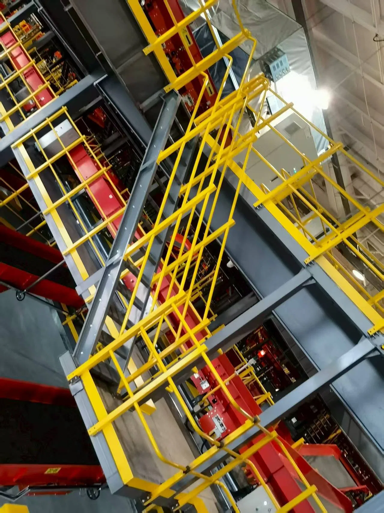 New Product Anti-Slip Treads Industrial Steel Stairs for Office Building