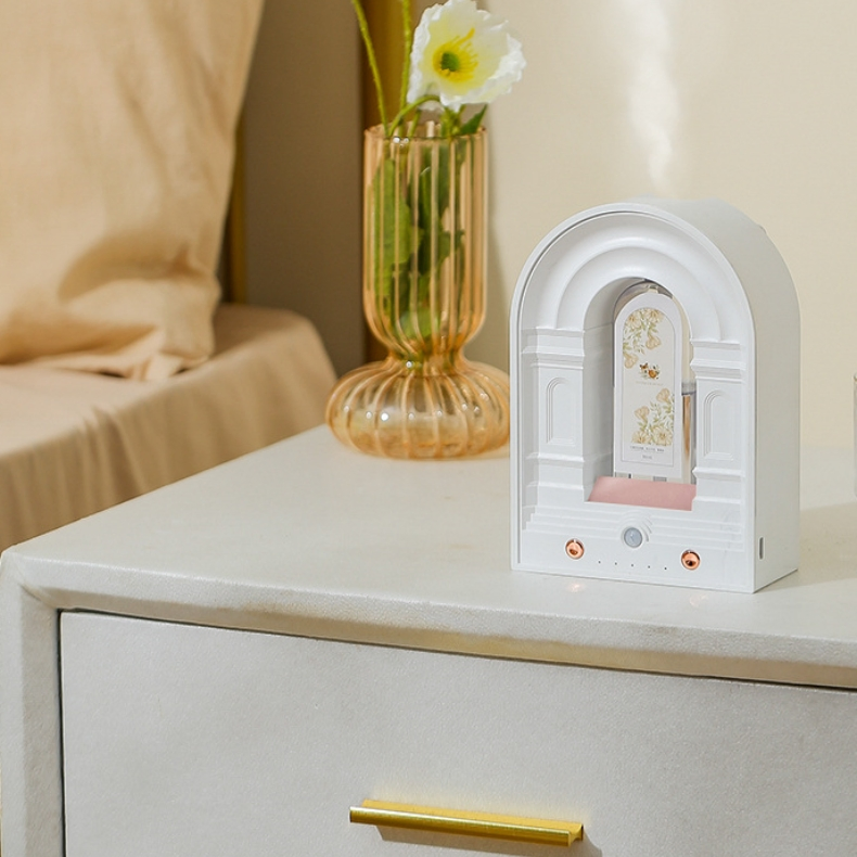 Wholesale Toilet Incense Spray Home Fragrance Machine Essential Oil Automatic Aroma Diffuser