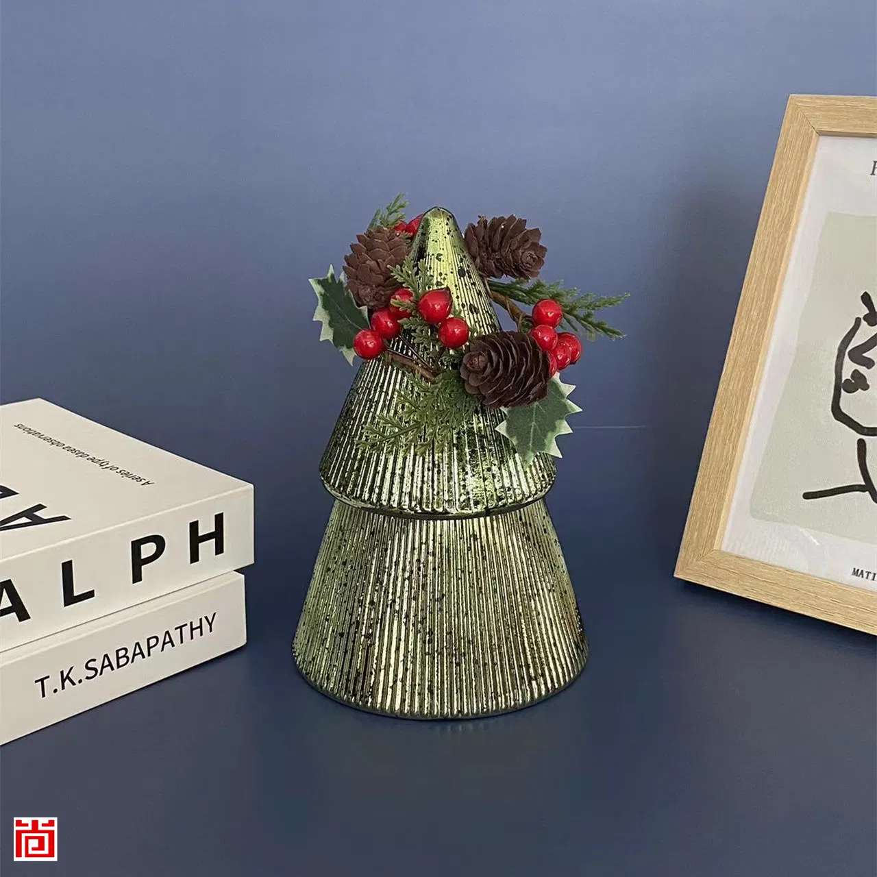 Стеклянная подставка для свечи в виде ёлки