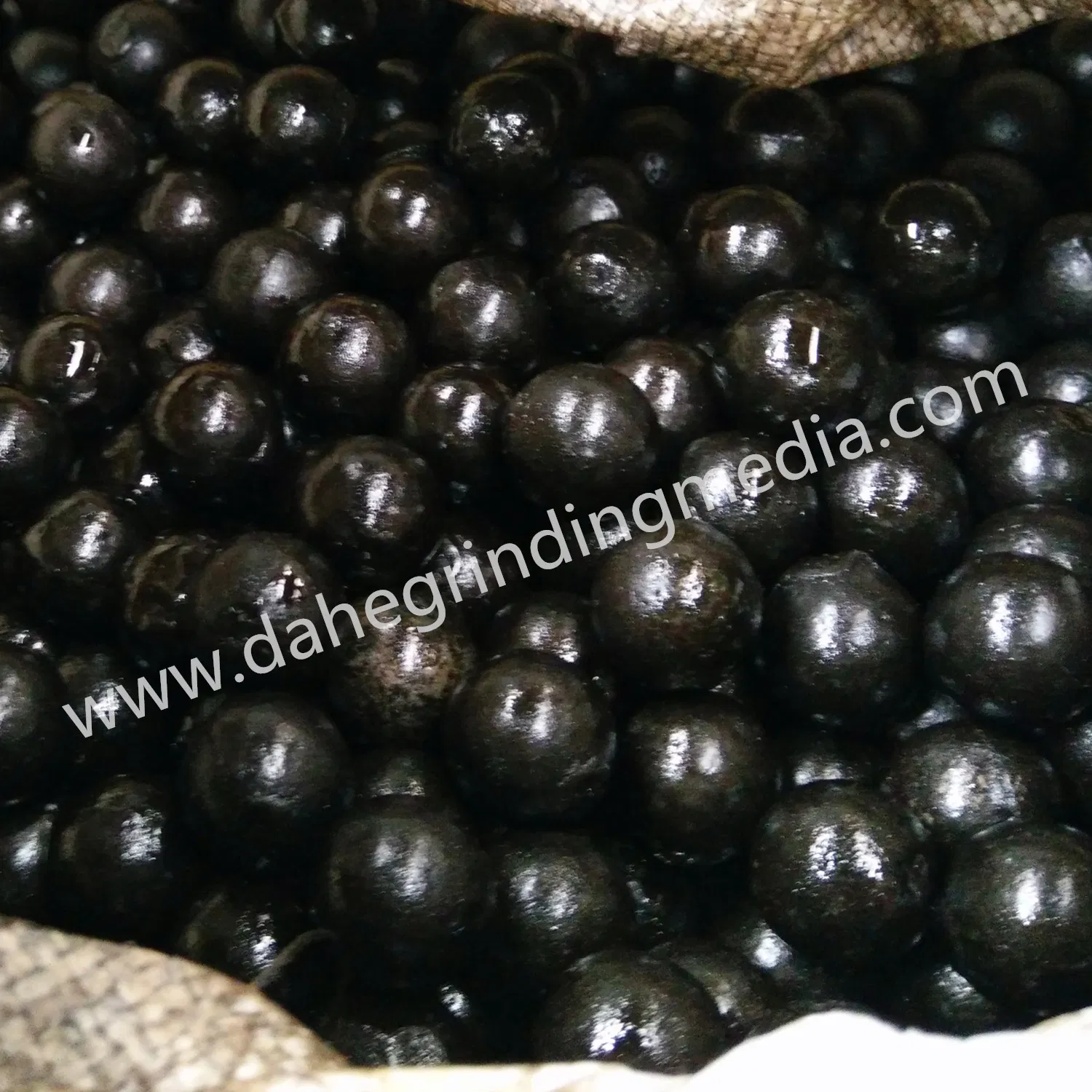 Высокохромистые чугунные мелющие шары для шаровых мельниц