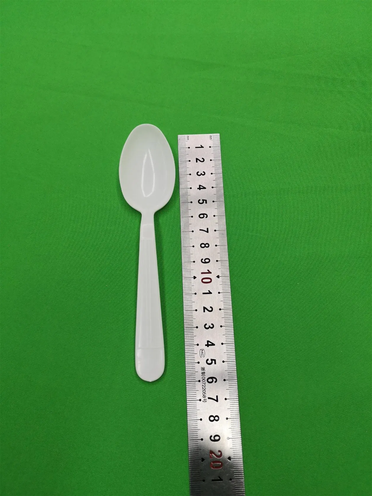 Disposable PP Spoon, Single Use PP Spoon, White, 160mm Length, 5.5 Grams