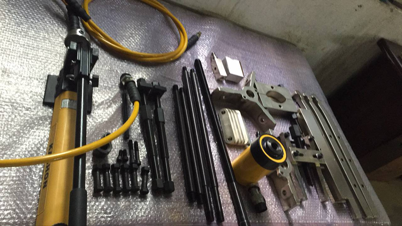 Bhp-2751g Enerpac Equivalent 10000psi 20 Ton Manual Hydraulic Master Puller Set