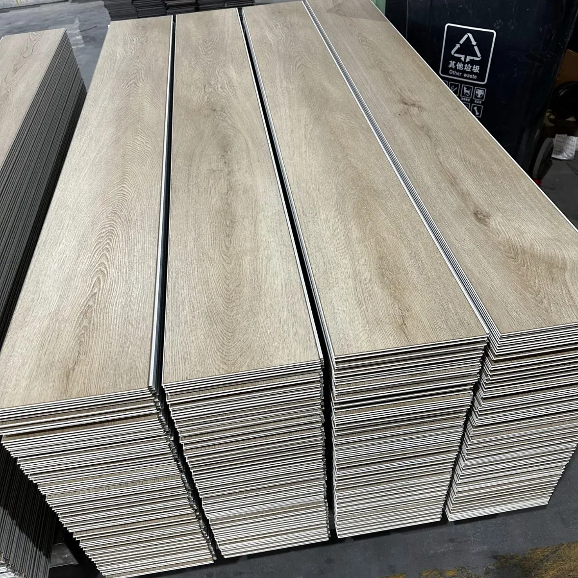 Водостойкий ламинат SPC 20mil с замком Click