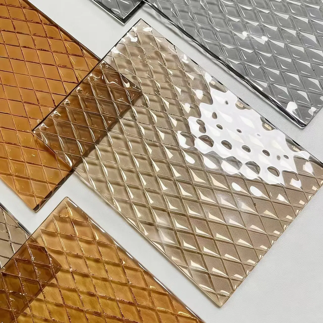 Hot Melt Glass Backdrop for Living Room