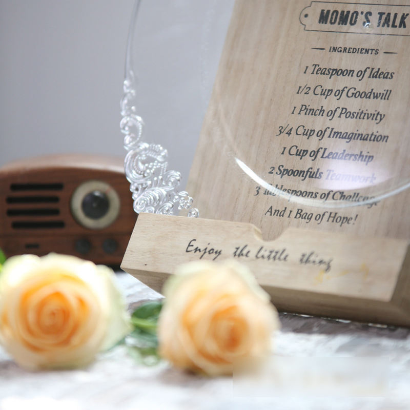 Stylish Clear Plastic Plates with Gold Silver Trim for Weddings