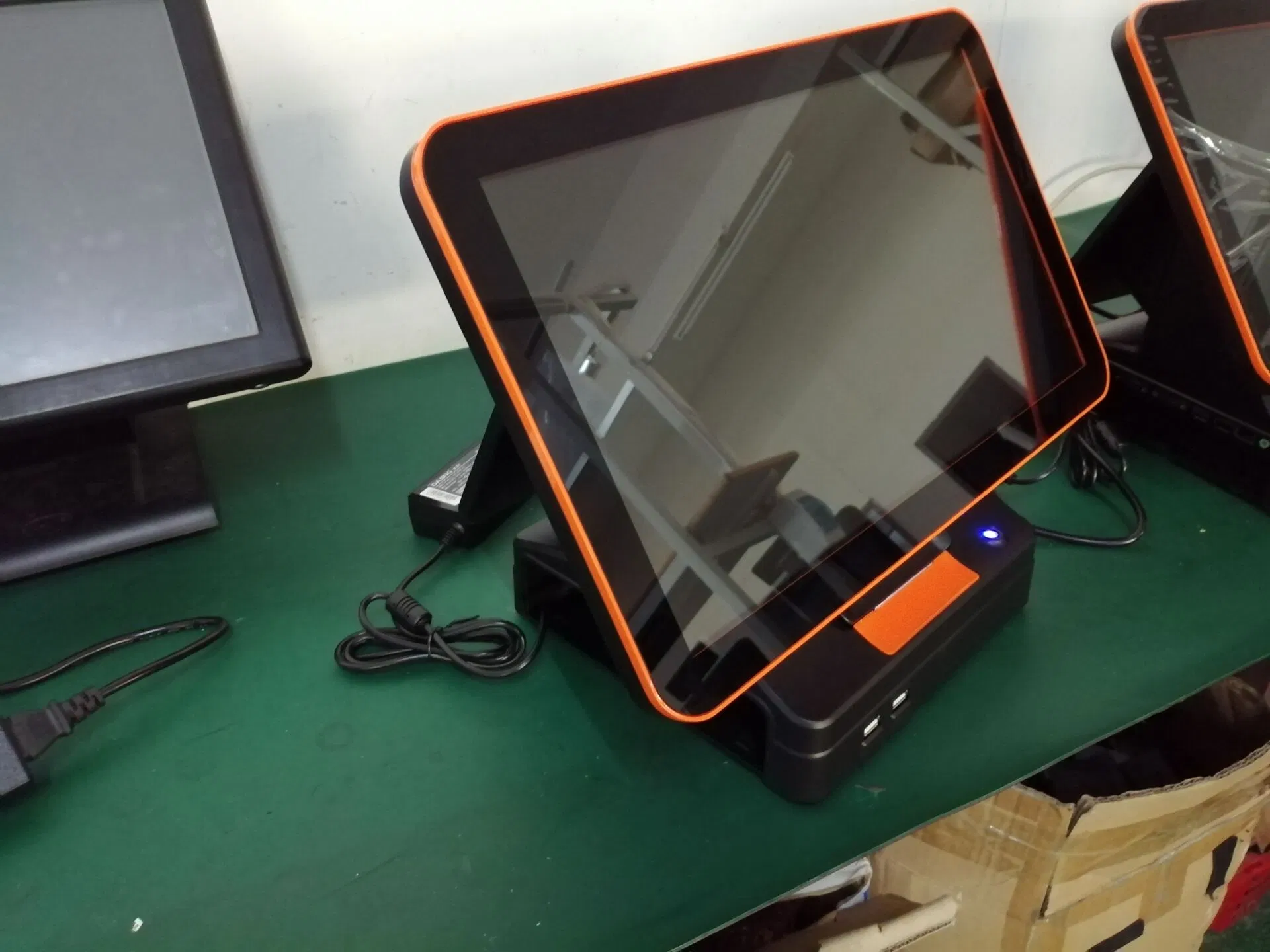 Factory Price - K-900 POS Terminal - 15.6" Aluminum+ABS Body, Intel I5, 8GB/16GB RAM - Windows 10/11 & Android - 58/80mm Thermal Printer (Optional)