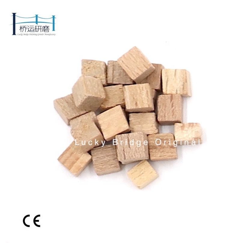 5mm 7mm Square Cubes Shape Rhombus Wooden Deburring Media Abrasive Dry Polishing Media