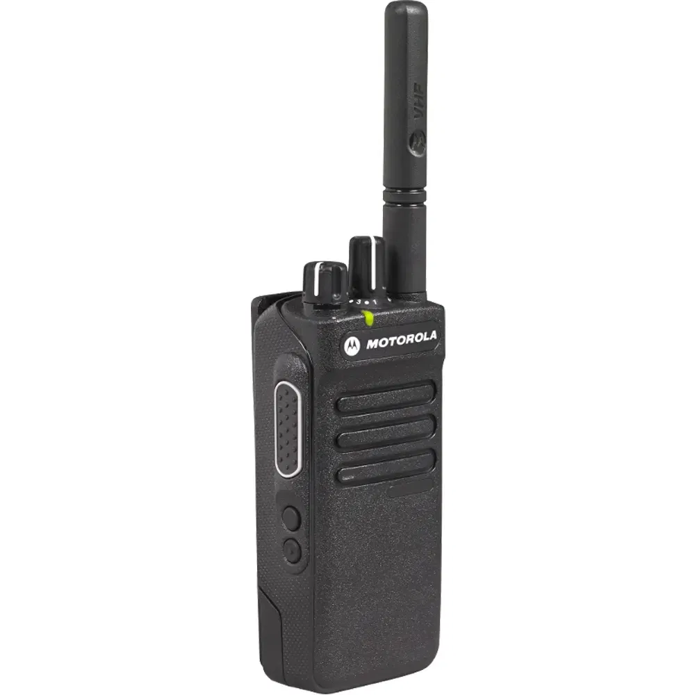 Рация Motorola DP2400E цифровая, IP67, дальность 8 км