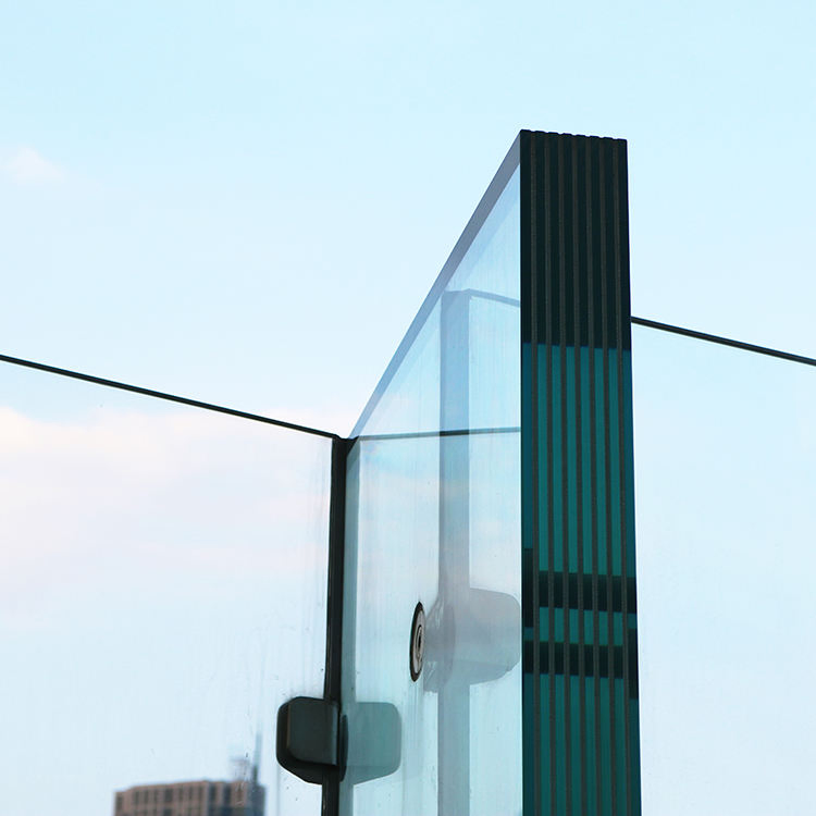 Safety Tempered PVB Sgp EVA 6.38/8.38/10.38/12.38mm Clear and Colored Toughened Laminated Float Glass