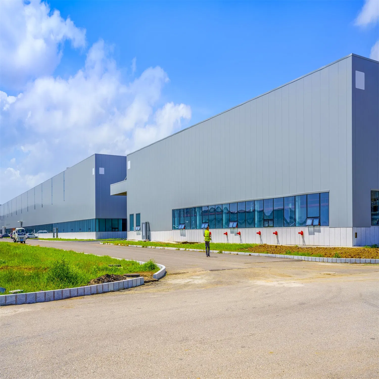 From China Industrial Park with Customizable Steel Structure