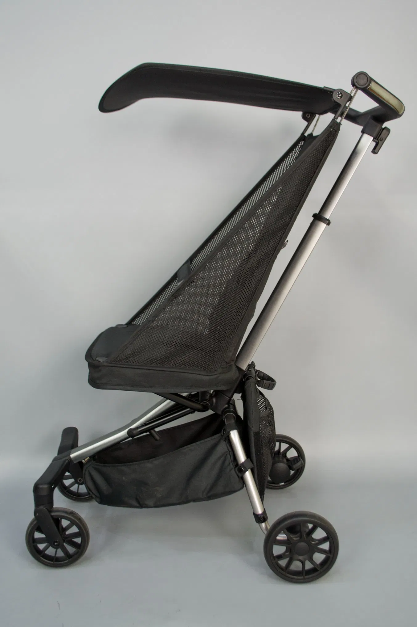 Hot Pick Z4 Fold Rider with High Backrest and One-Hand Fold System