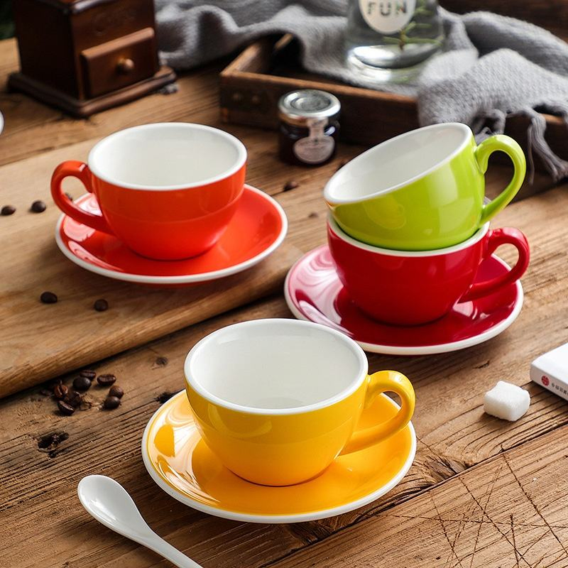 Чашка для эспрессо с блюдцем, современный дизайн