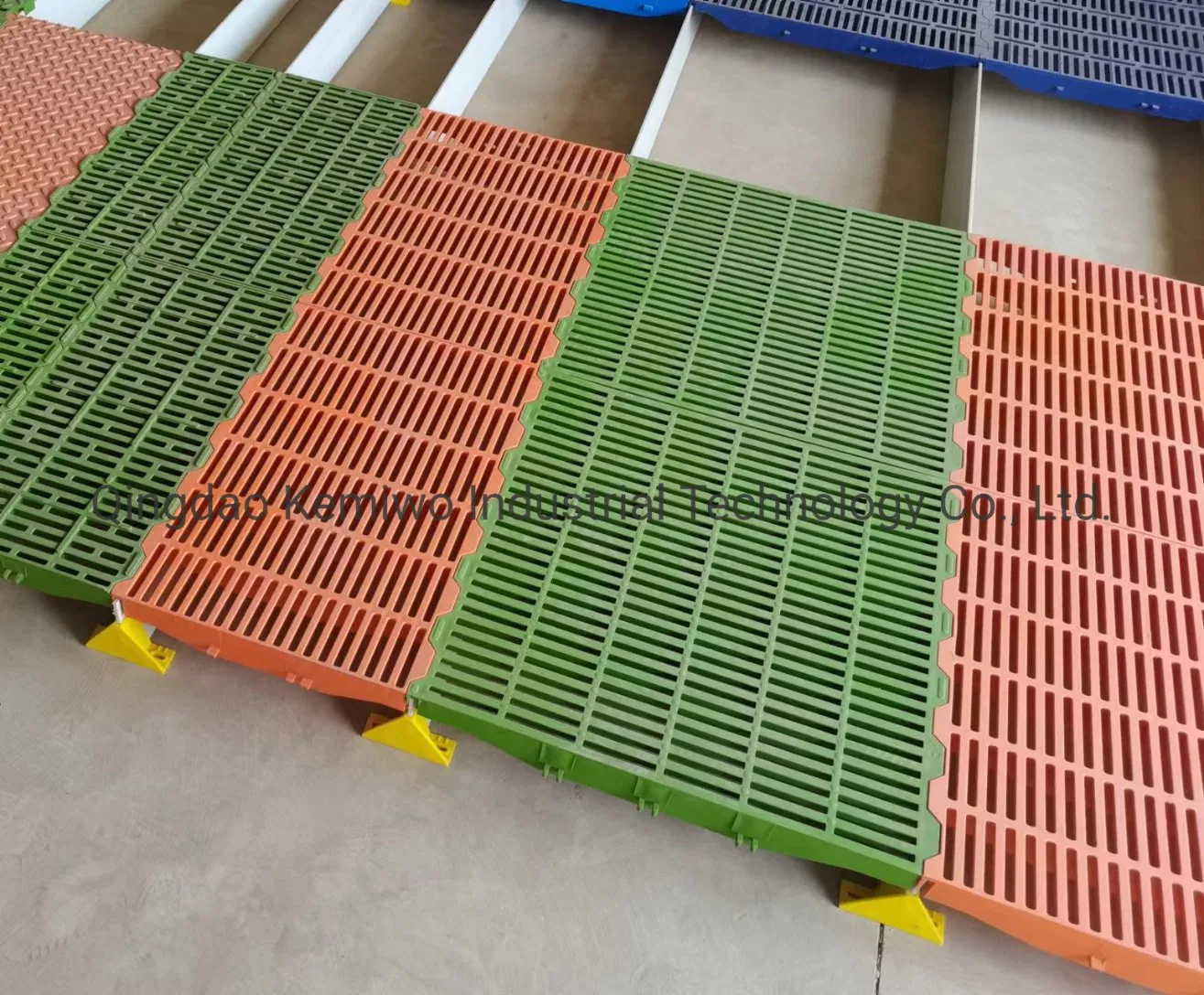 Factory Direct Supply Plastic Slatted Floor Customizable FRP Support