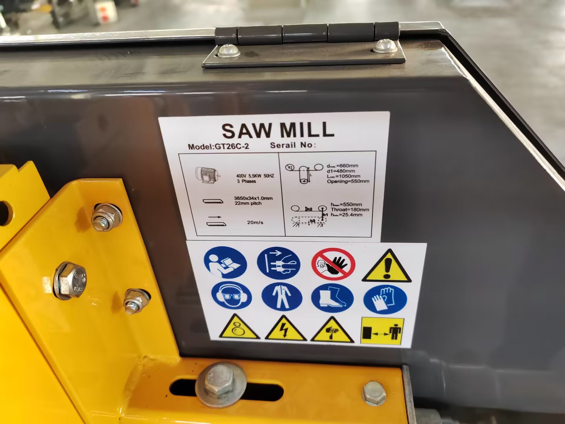 Ленточная пила по дереву горизонтальная для деревообработки