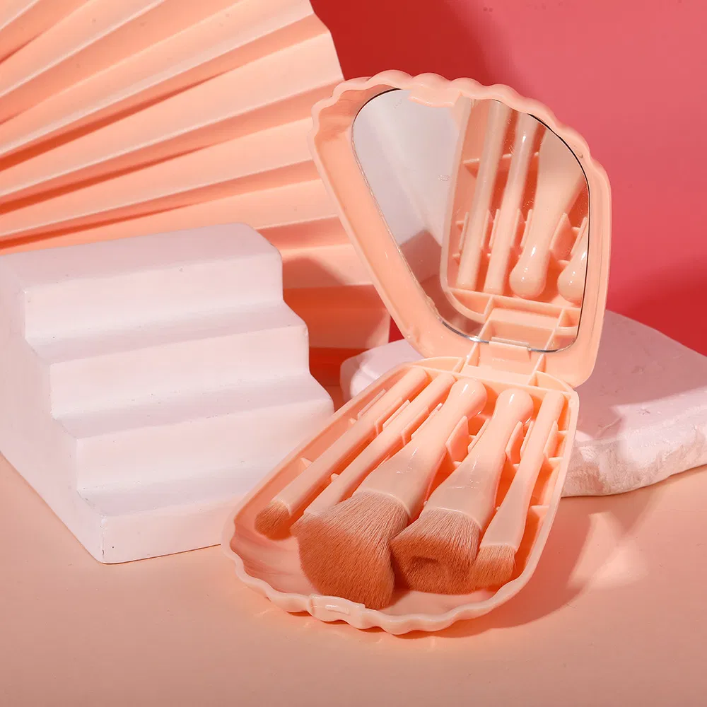 New Shell-Shaped Makeup Brush Set