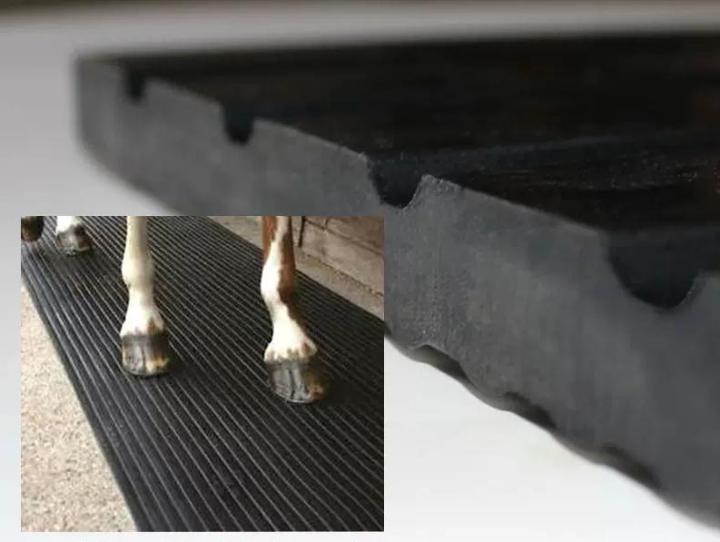Horse Stable Mat Dog Bone Shape Rubber Flooring for Horse and Cattle