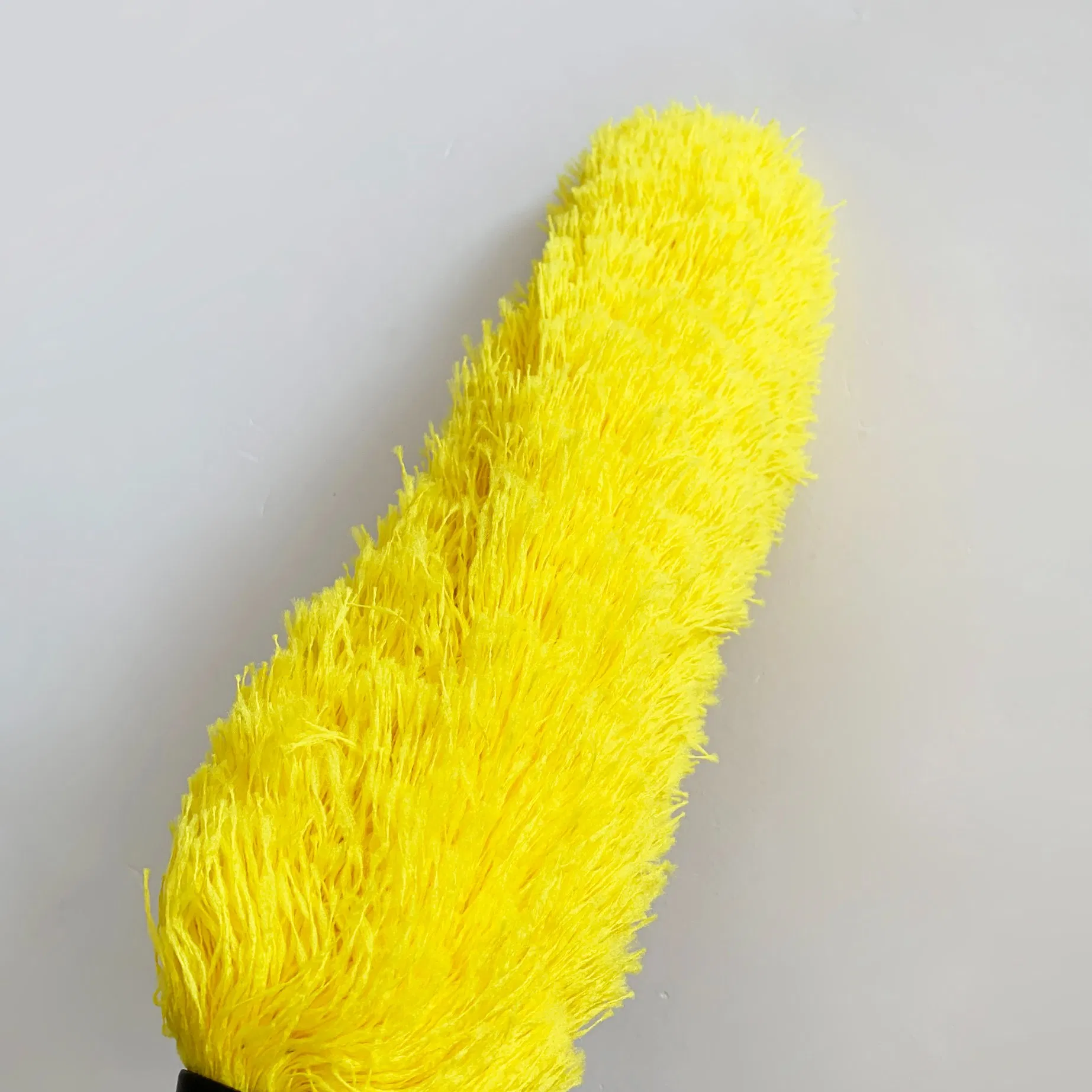 Factory Price Durable Flexible Soft Large Surface Static Fluffy Dusting Cleaner with Microfibre Duster and PP Handle for Furniture Cleaning