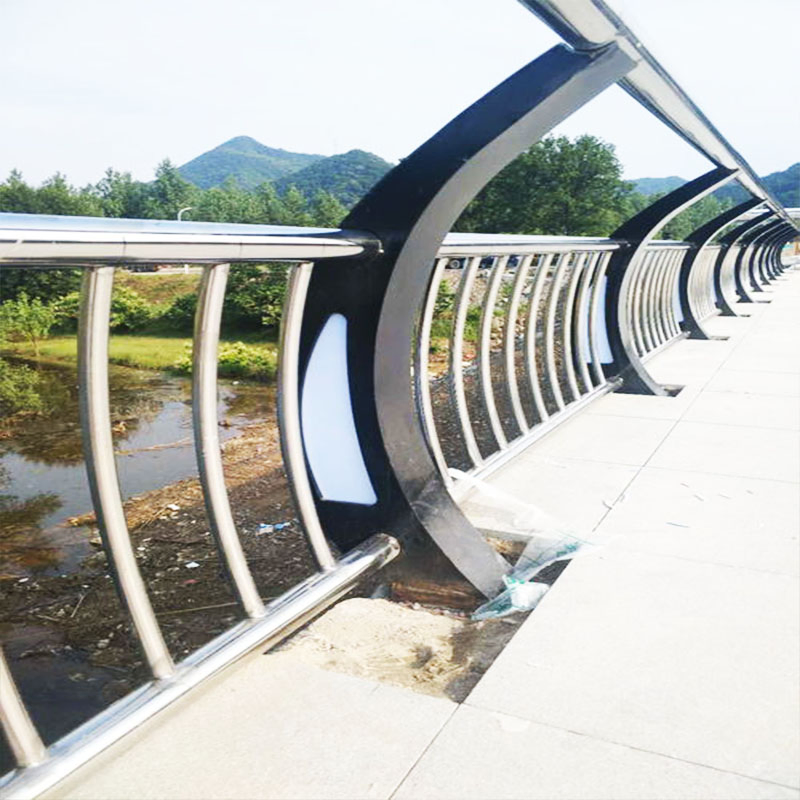 Steel Safety Road Barrier Bridge Guardrail for Sale Security Fence