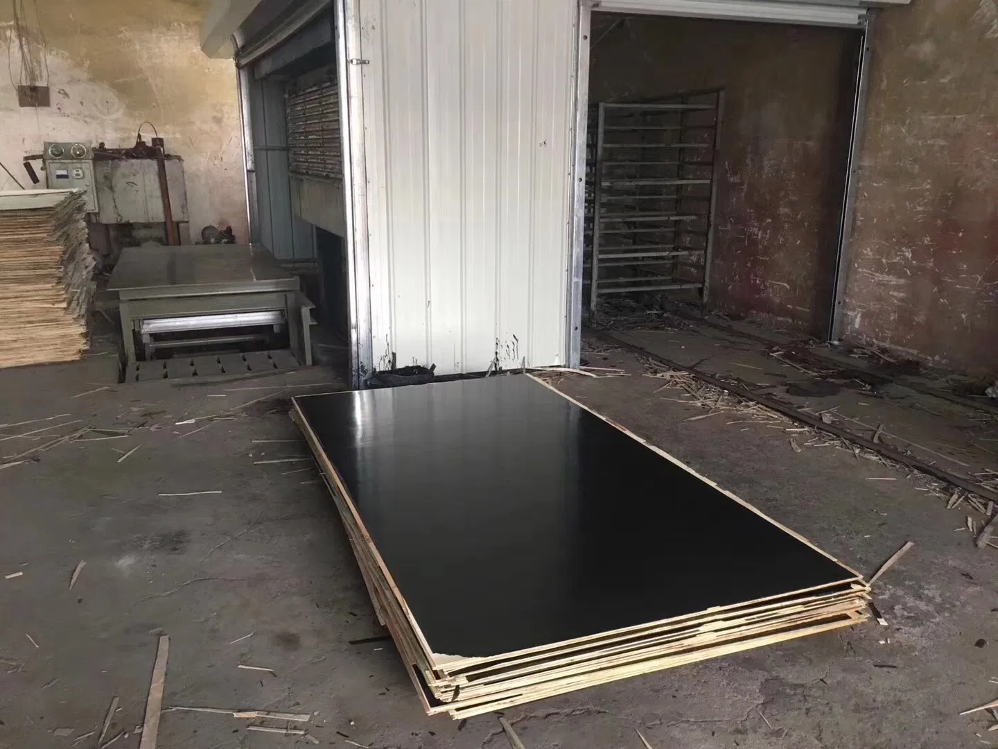 Brown or Black Film Faced Plywood with WBP Glue Two Times Press for Construction