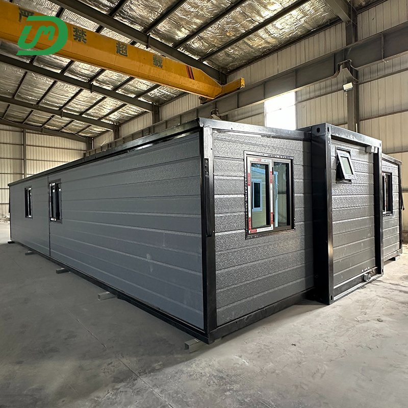40 FT 8 Bedroom Outdoor Movable Expandable Container Luxury Chalet Prefab Modern Transportable Beach House