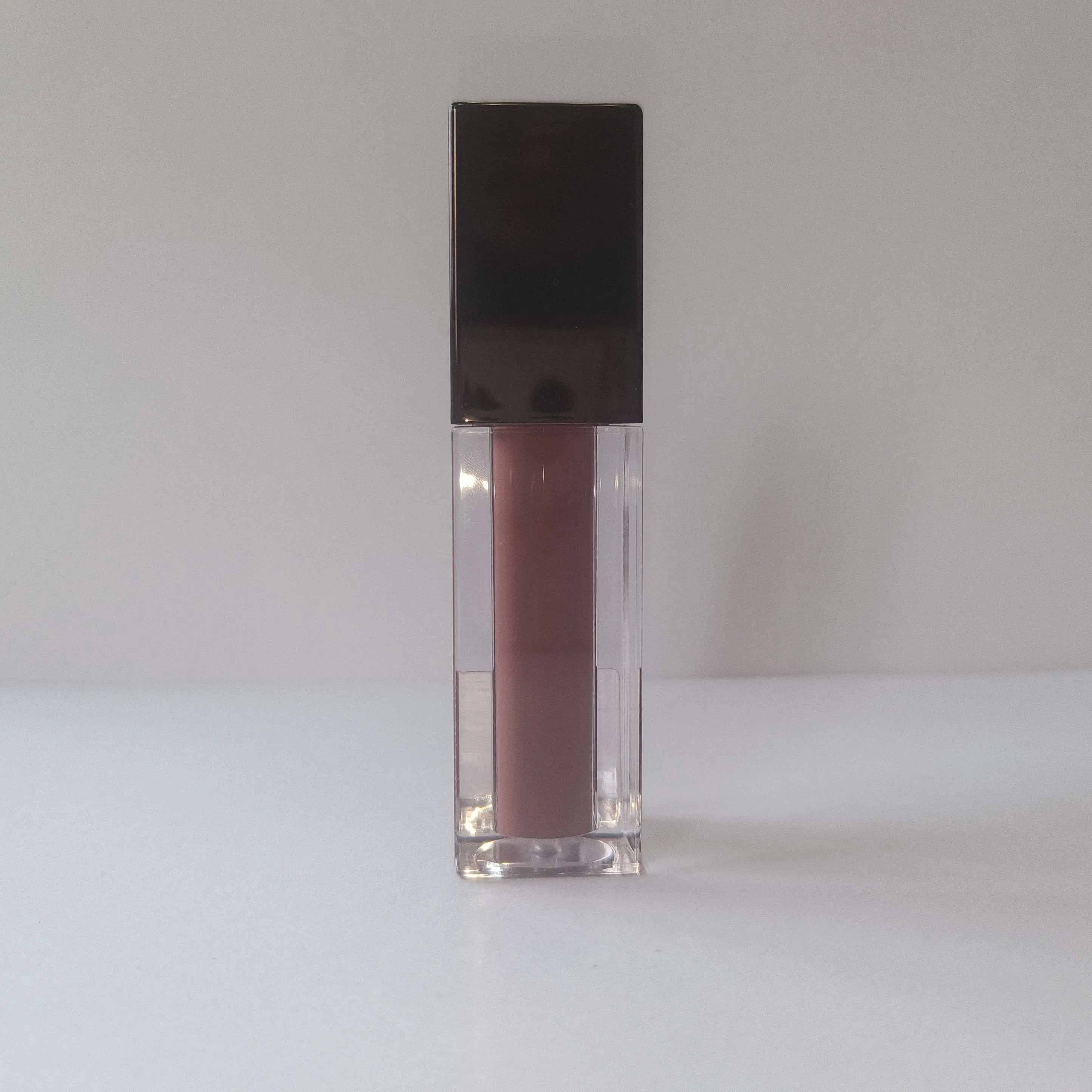 Absolute Matte Lipgloss with Customized Ingredients for Unique Look