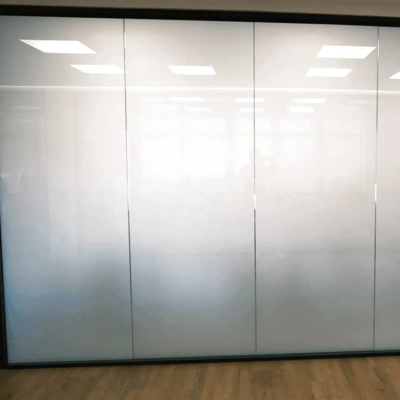 3/4/5mm Smart Switchable Electric Privacy Pdlc Film Glass for Windows, Doors and Partitions