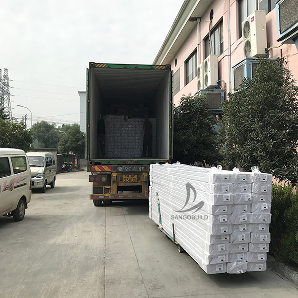 Водосточный желоб и трубы ПВХ для крыши