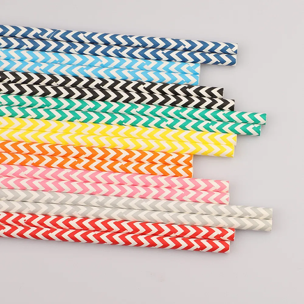 Custom Paper Straws Red Chevron Biodegradable Food Grade Milk Tea Coffee Straws Christmas Party Gift Decoration
