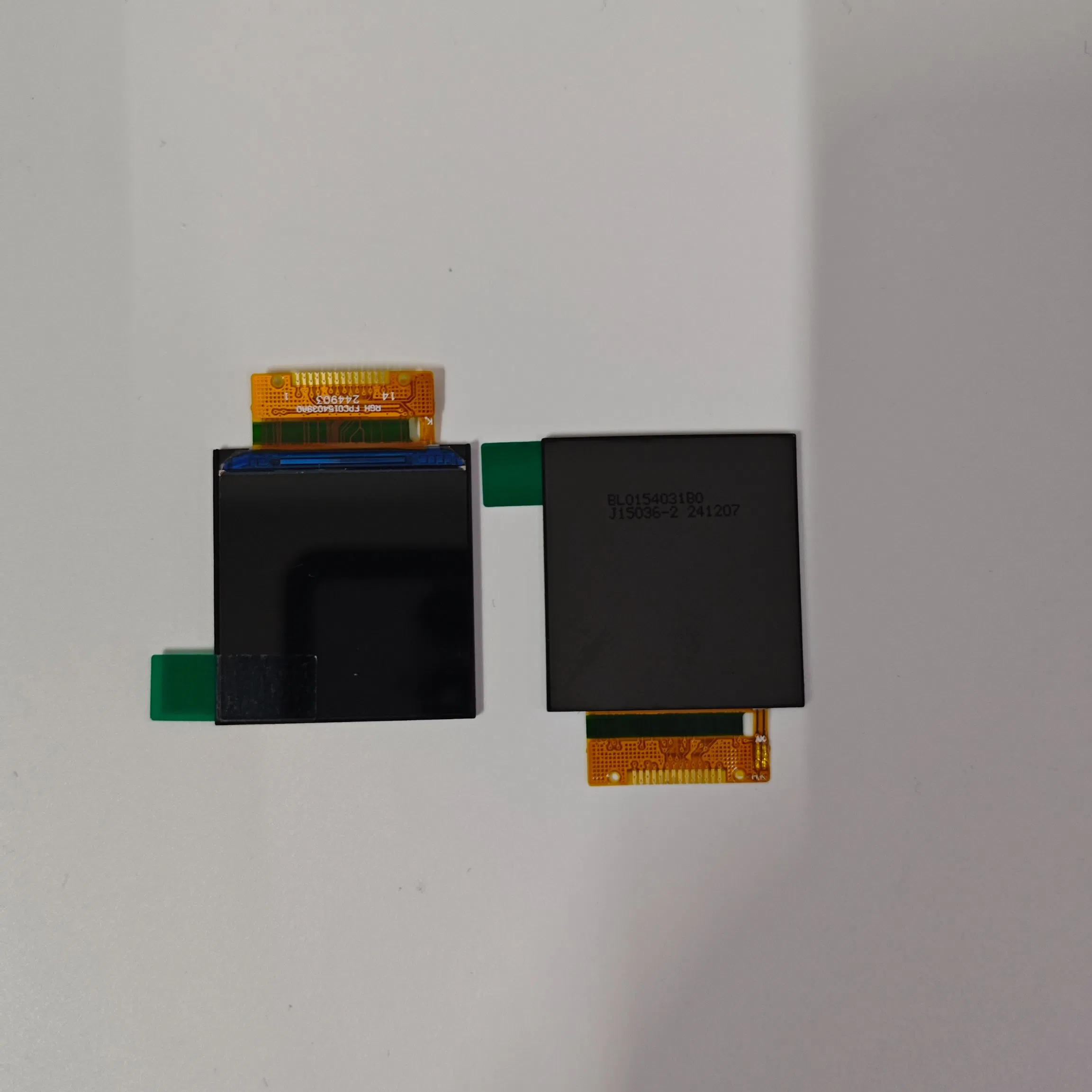 1.54-дюймовый цветной TFT LCD дисплей с высокой контрастностью