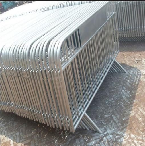 Metalx Fence Hot Selling 2.1X1m Galvanized Barrier Fence Crowd Control Fence Security Portable Steel Construction