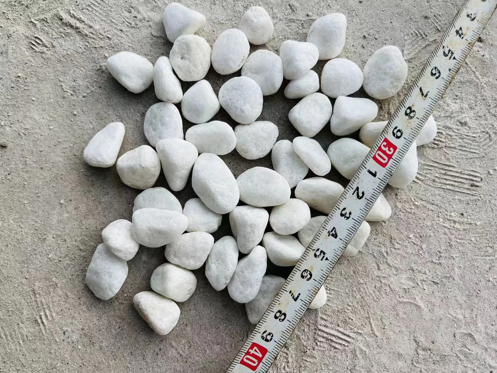 Natural Rocks River White Pebble Tumbled Finish for Flooring Garden Decoration Landscaping