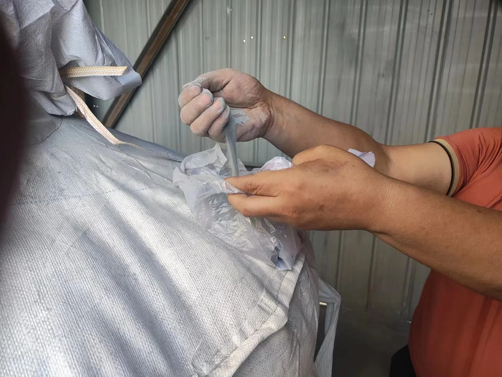 Micro Silica/Silica Fume Silicon Dioxide Sio2 90% Min From China Supplier