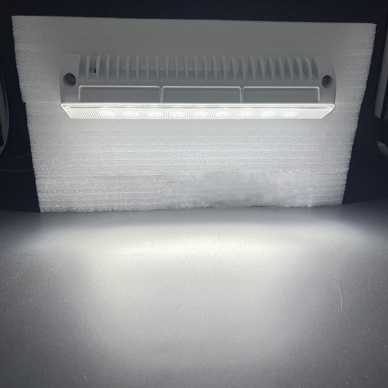 Светодиодный светильник 27W 1700лм для авто, 10-60В