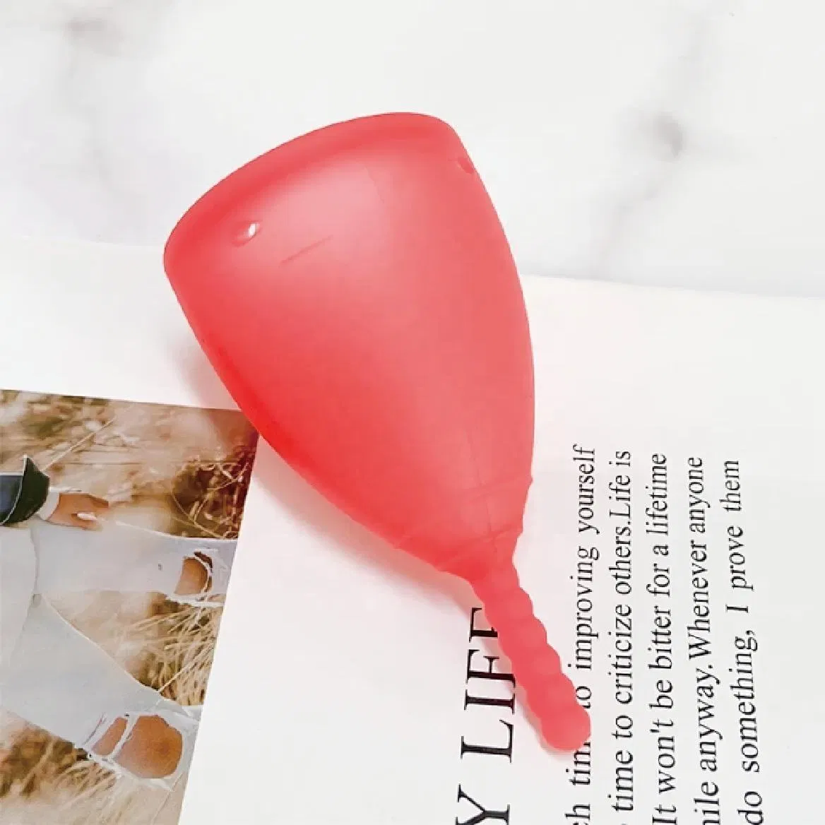 OEM Eco-Friendly High Quality 100% Medical Grade Feminine Menstrual Cup Sanitary Napkin Medical Silicone Collapsible Girls