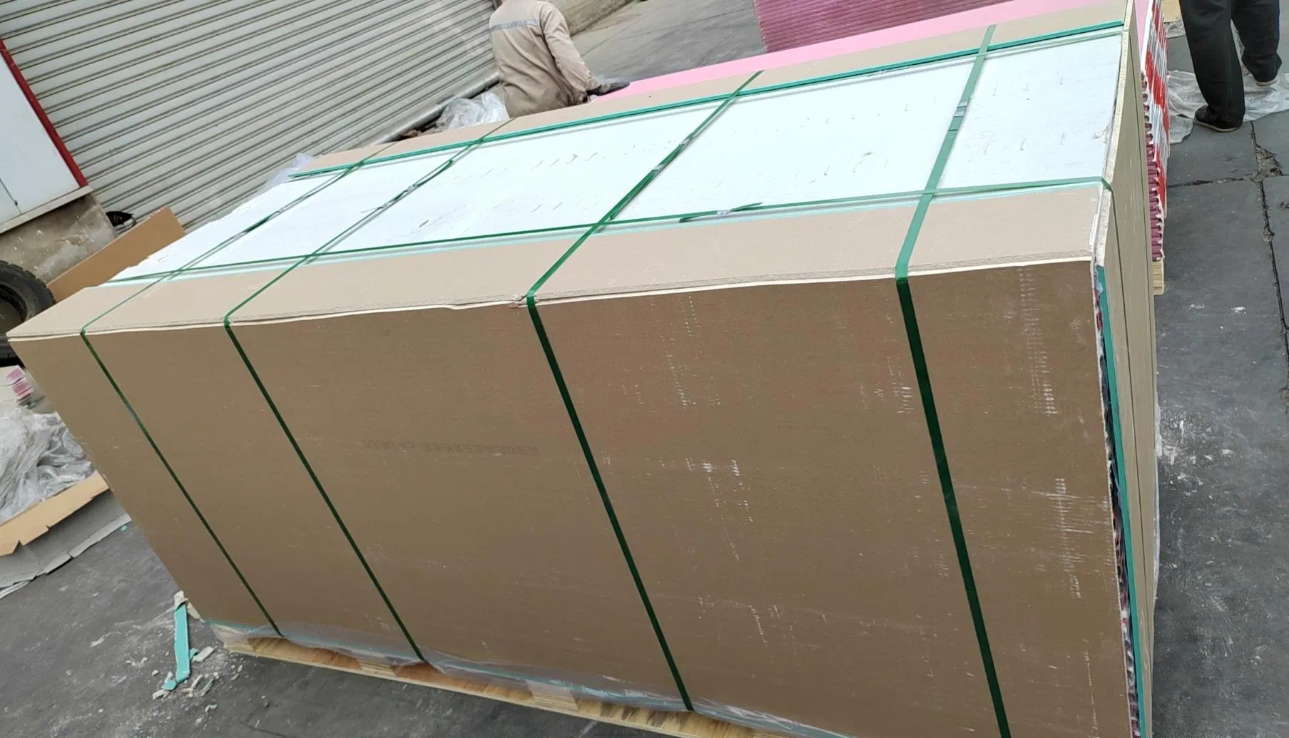 Lightweight Thermal Insulation Partition Cladding Waterproof Wall Floor Cellulose Pressure Siding Deck Plate Calcium Silicate Panel Sheet Cement Fiber Board